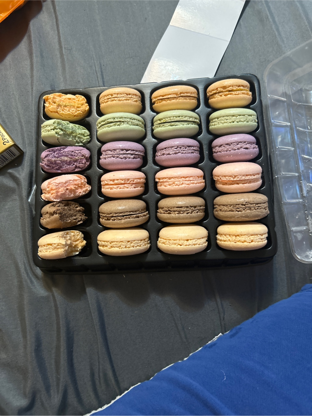 介護食品 macaron Get GreenLand Macaron with Fusion Flavors, Assorted 24pcs Frozen