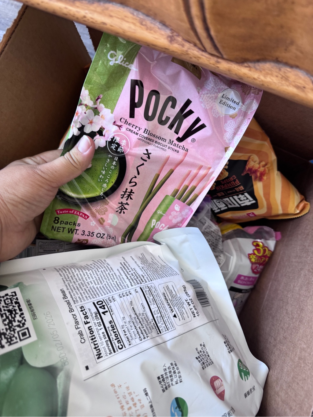 Get Glico Pocky Cherry Blossom Matcha Flavor Family Size