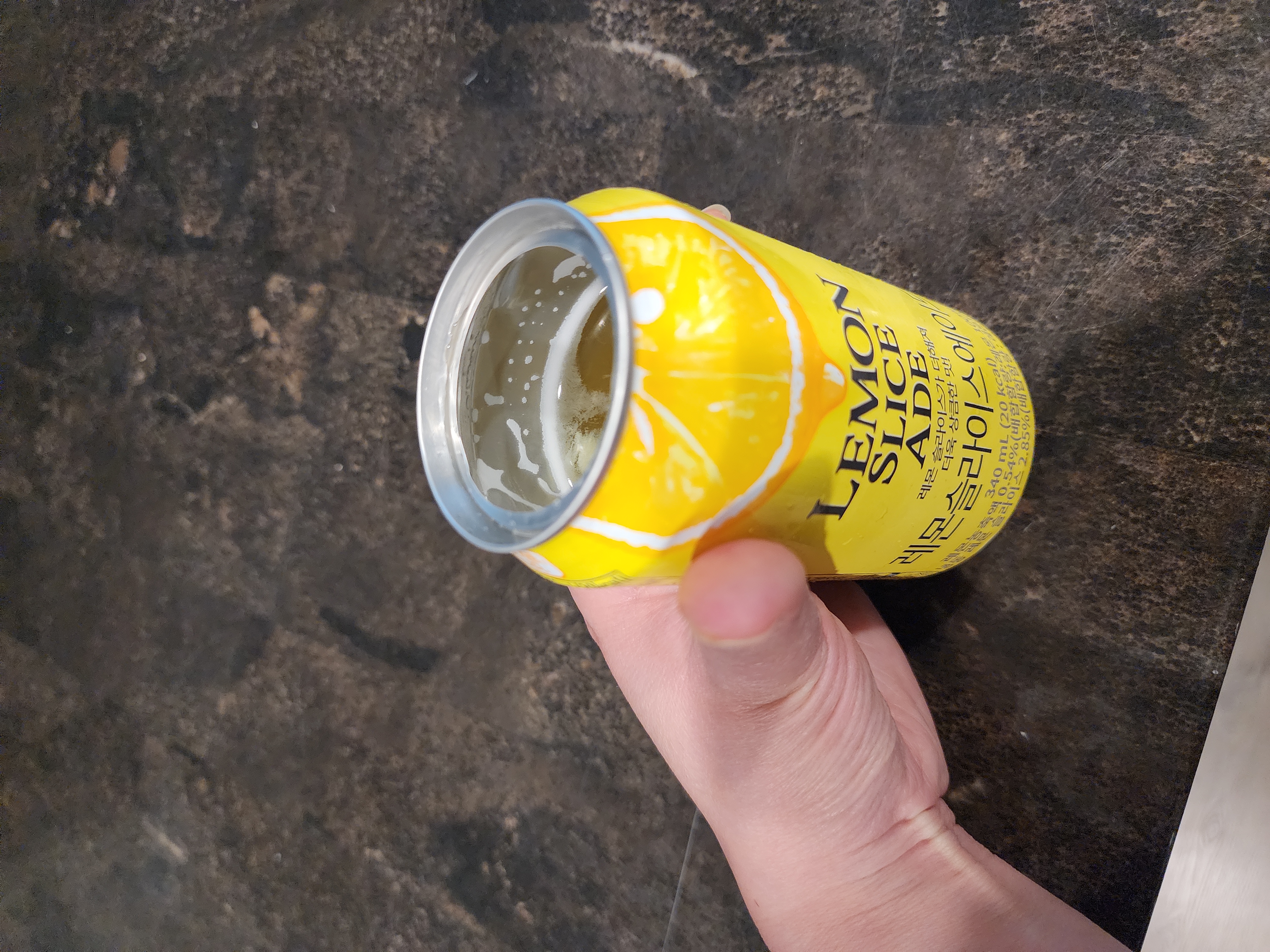 Real Lemon Slice Ade 340 ml(ミリリットル)*6 缶 - Weee!
