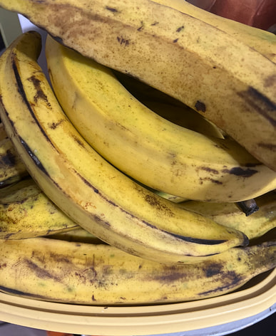 Buy Yellow Plantain near me with free delivery