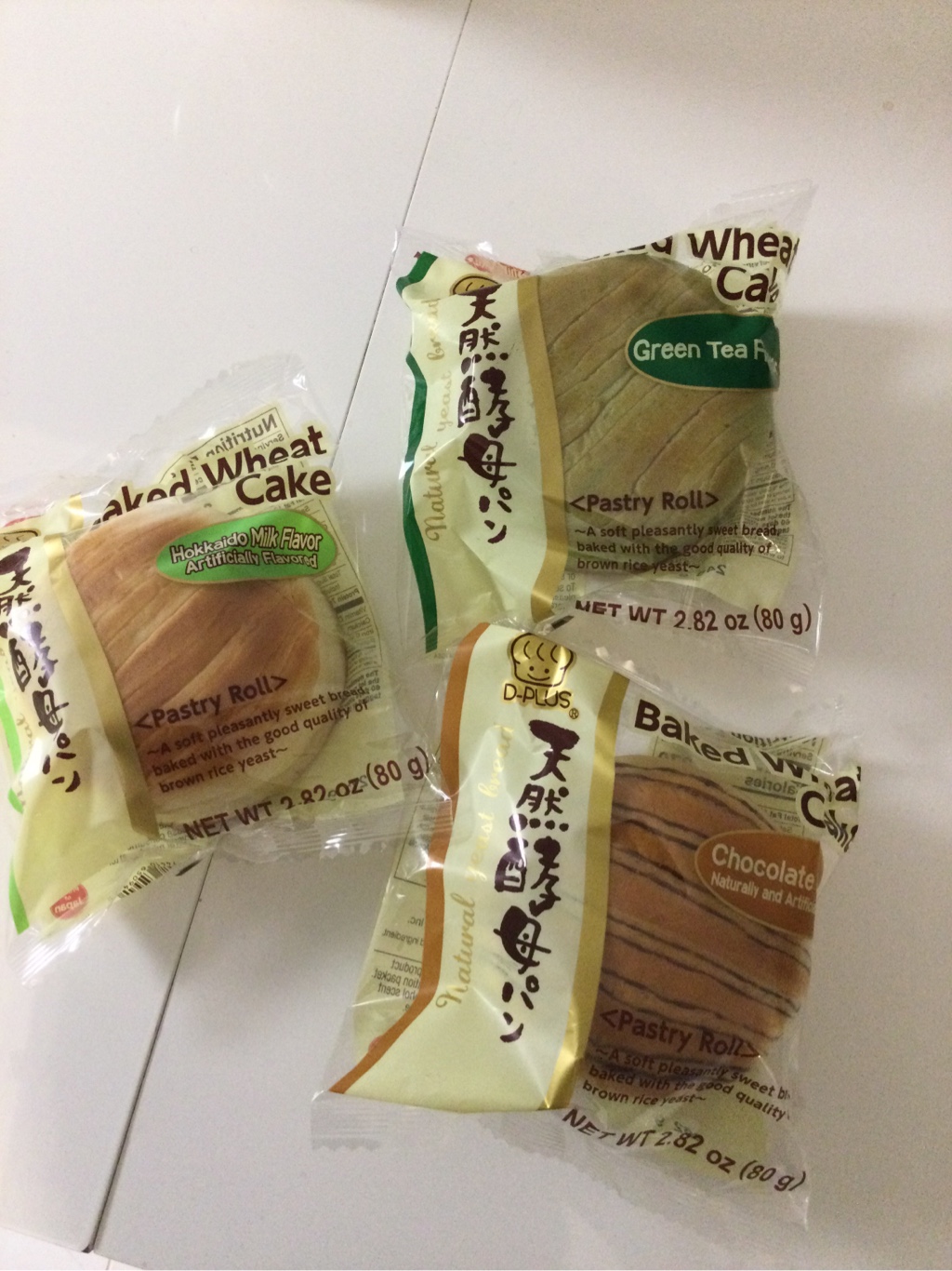 D-Plus 天然酵母パン チョコレート味 冷凍 80 グラム - Weee!