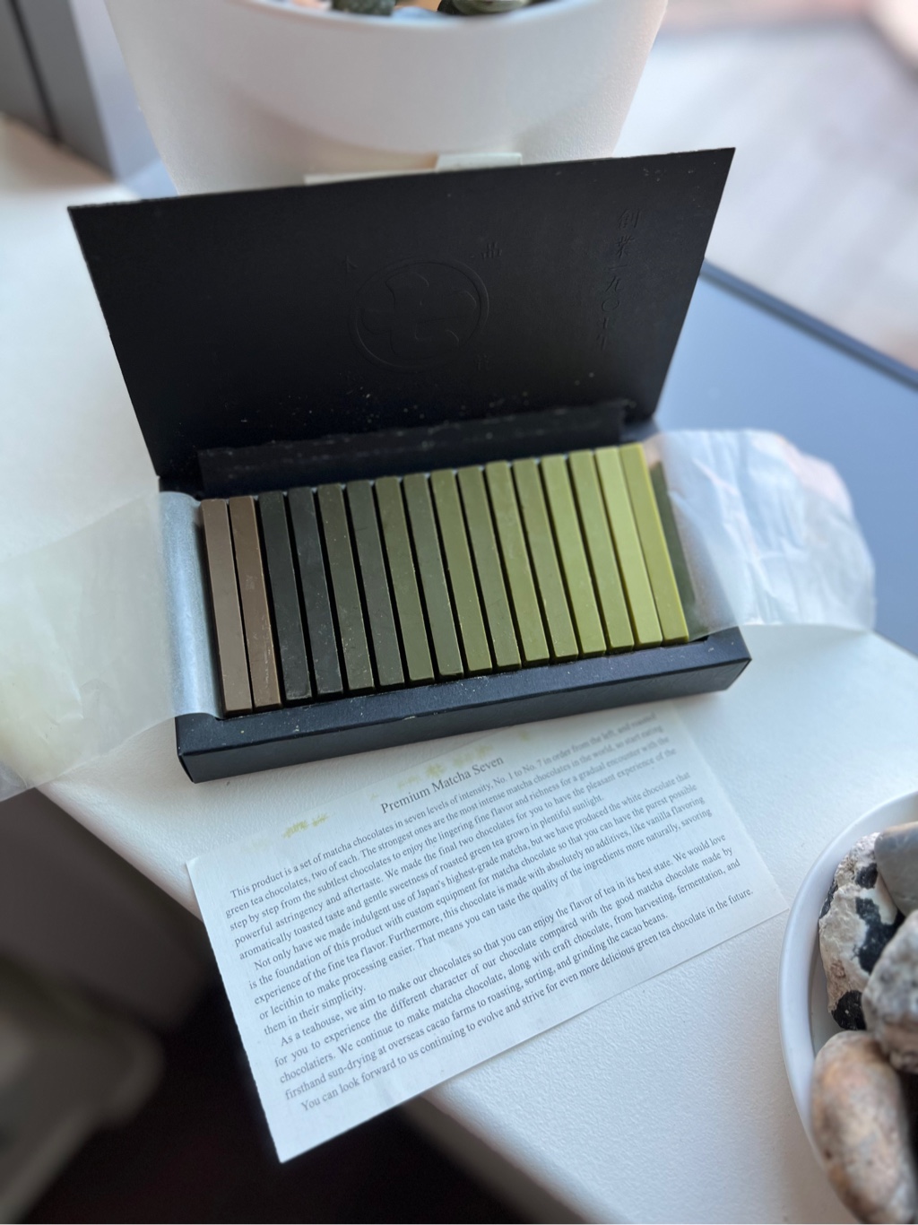 PREMIUM MATCHA 7 チョコレート 90g 静岡】まるで美しいパレット！お茶屋さんが考えた極上抹茶