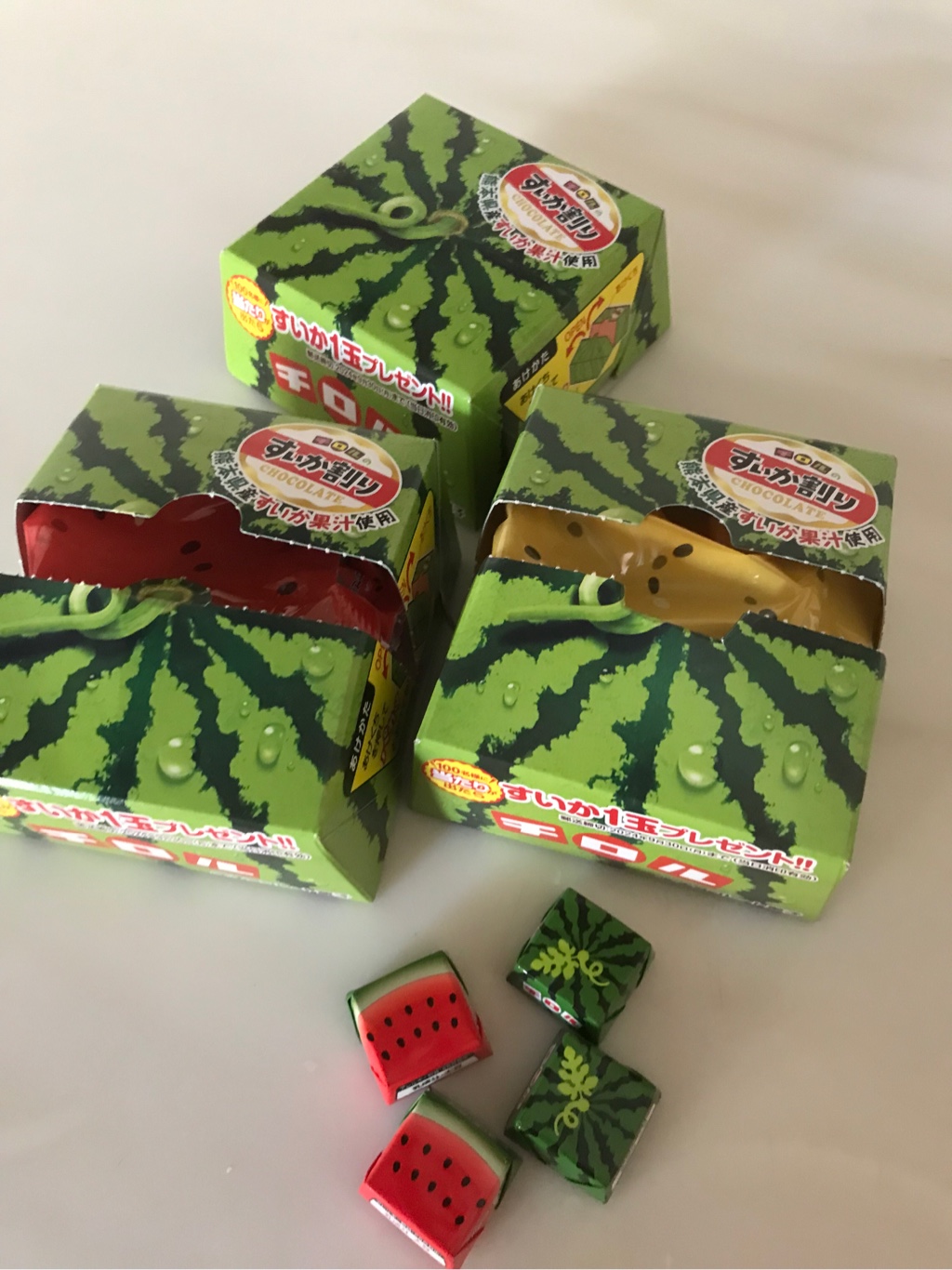 Get Tirol-Choco Watermelon Box Chocolate 11pcs4/1/2025