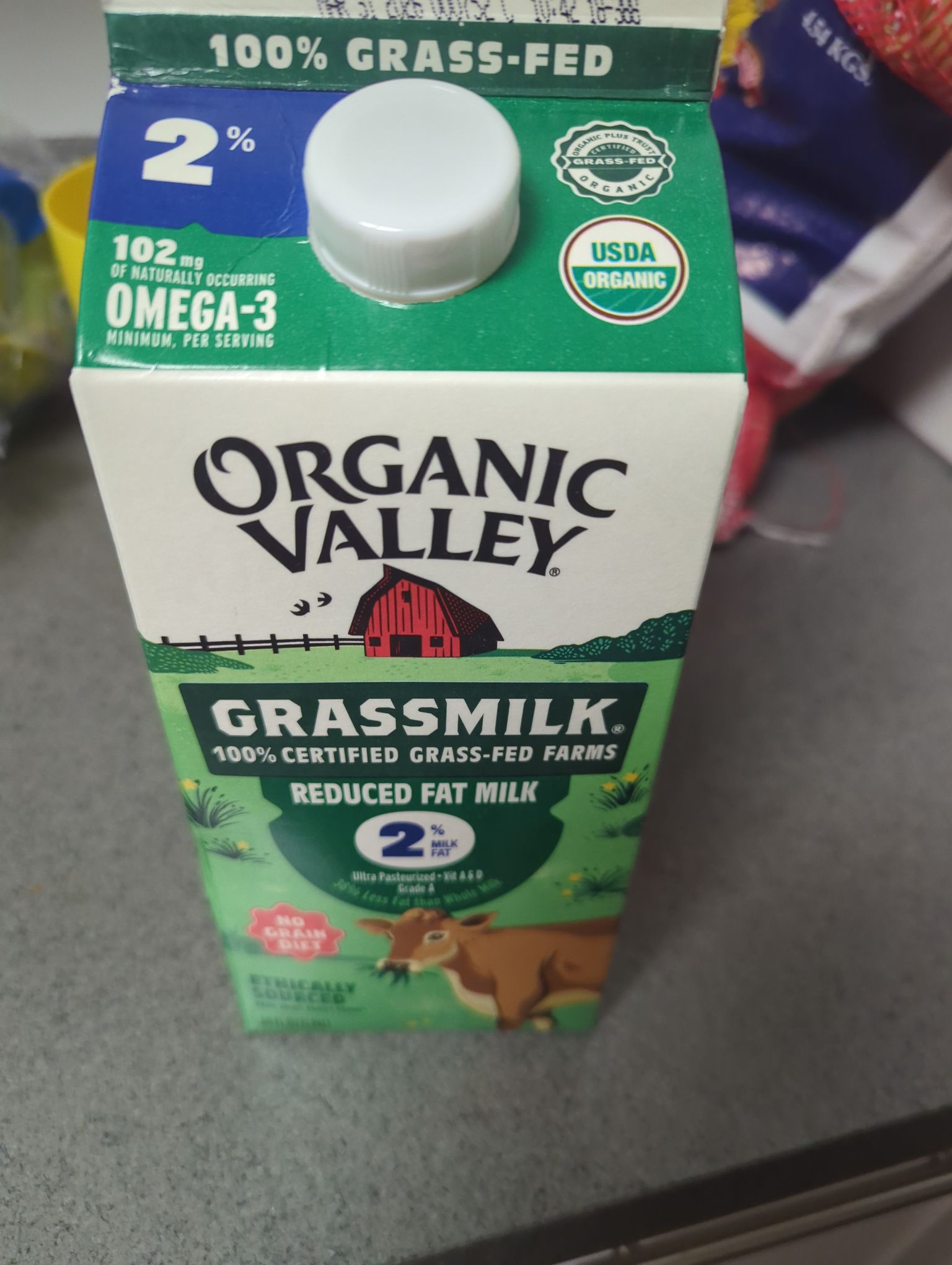 Organic Valley 2%低脂肪牛乳 ミルク 59 fl.oz - Weee!