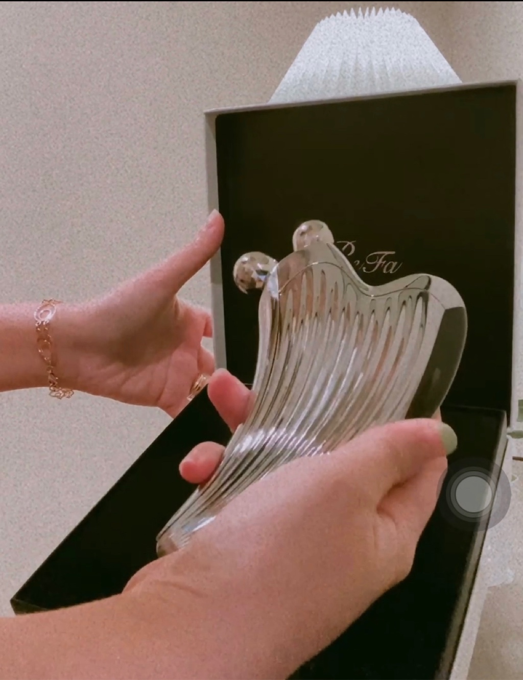 リファカッサレイ 美顔器 - Weee!