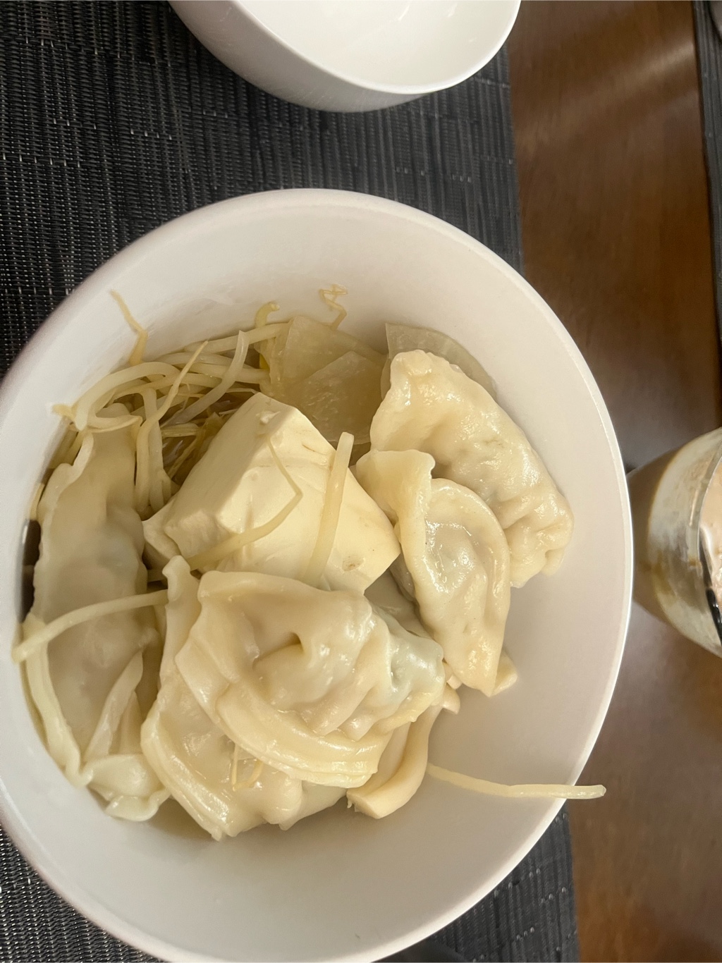 Wei-Chuan 冷凍餃子 豚肉と酸味漬け野菜餡入り 510 グラム - Weee!