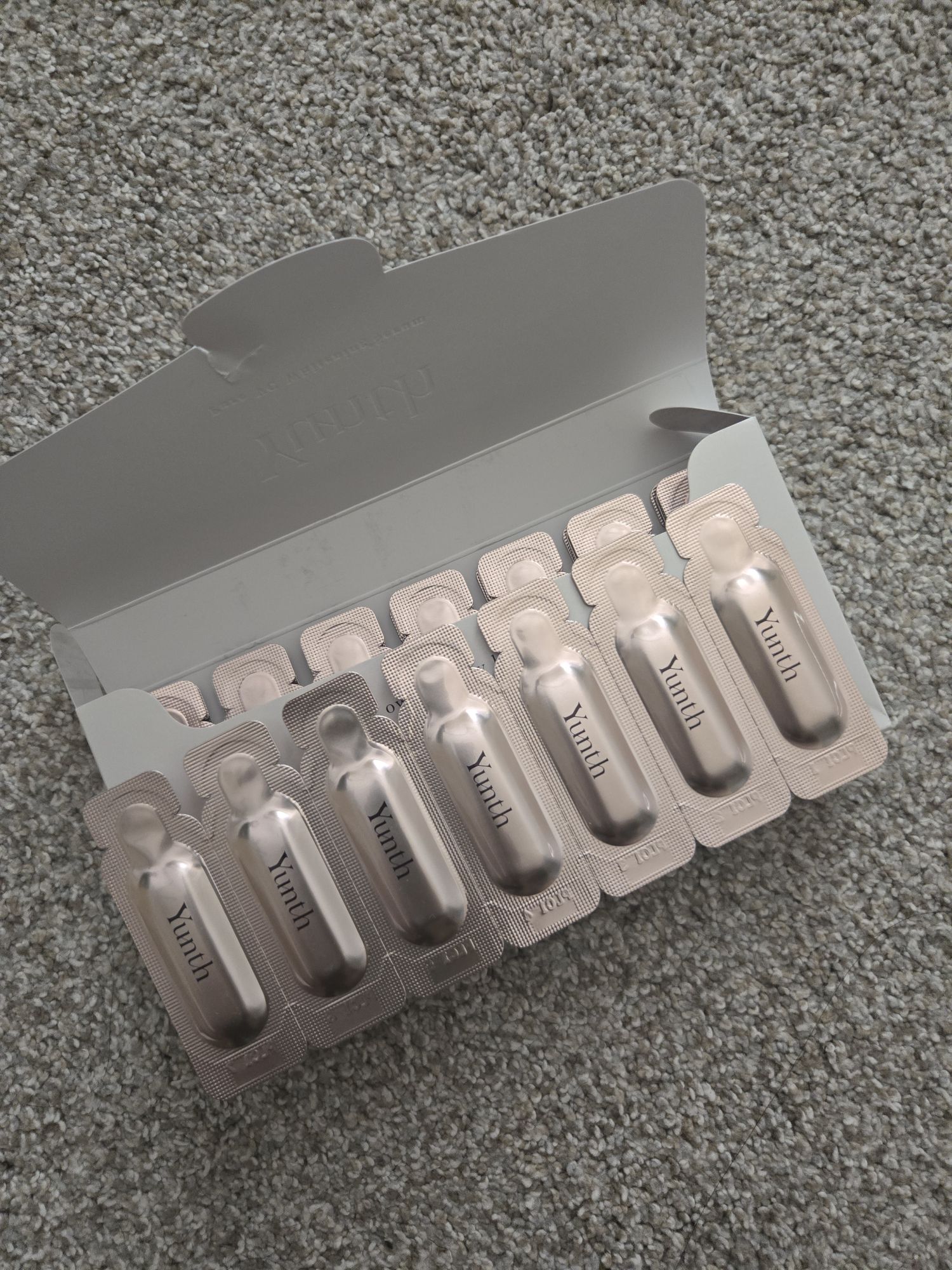 Youth 美容液 生VC美白美容液 | Yunth