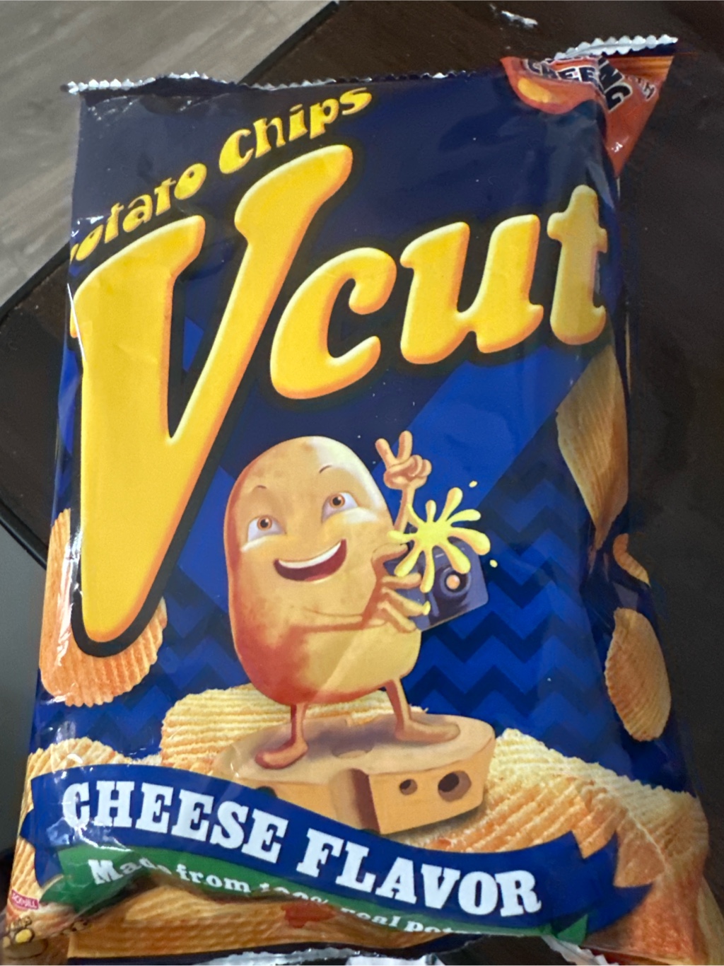 歩くポテチ Jack 'N Jill V-カット ポテトチップス チーズ味 60 グラム - Weee!