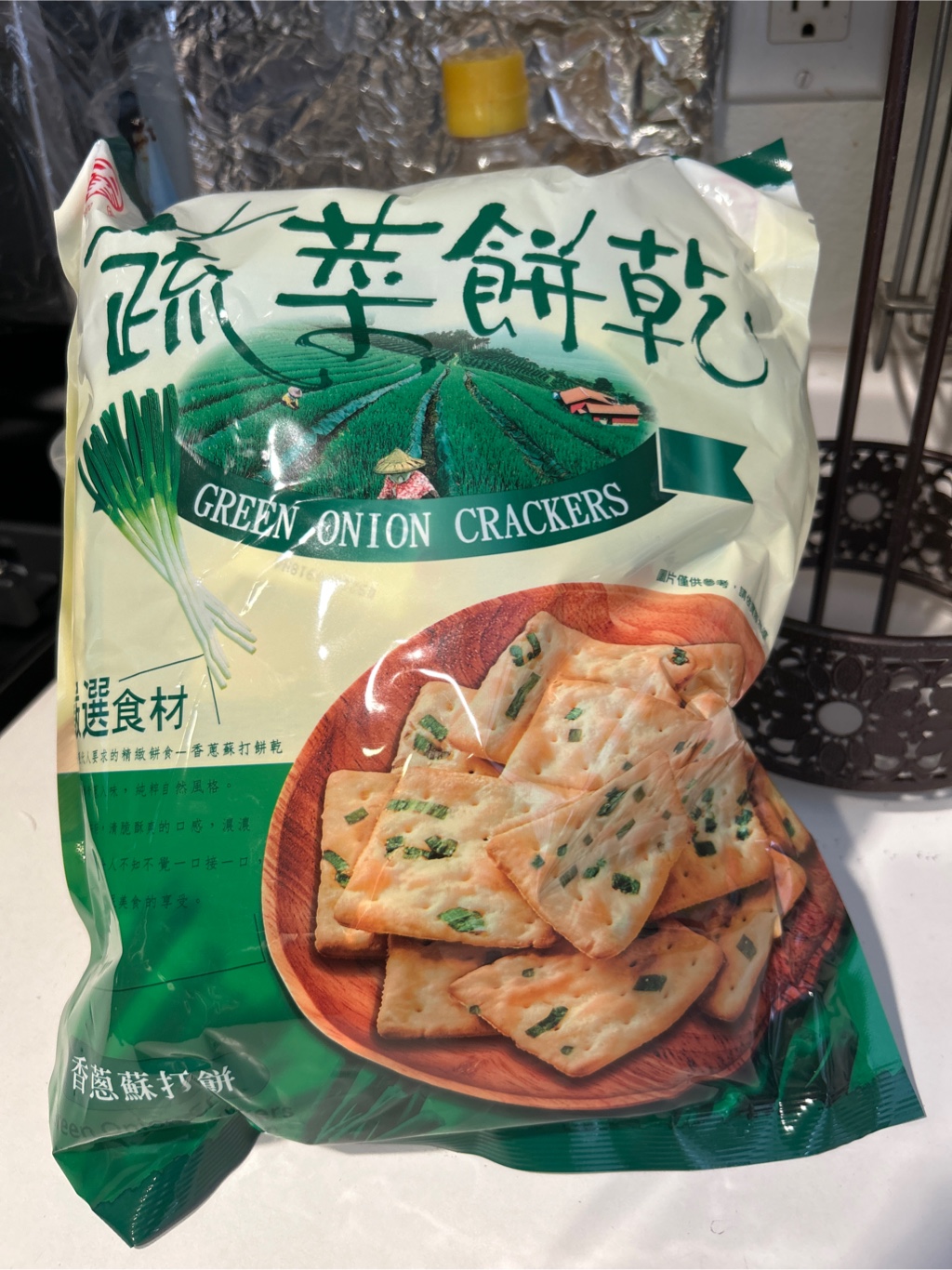 Get Chung Hsiang Natural Series Green Onion Crackers 300 g