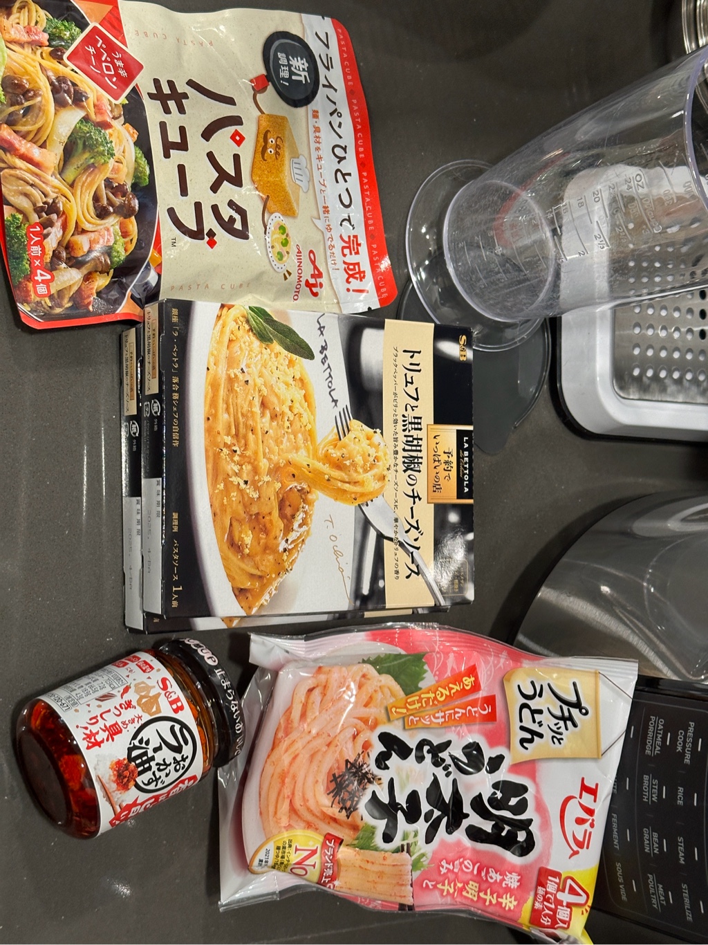 ペペロンチーノ M パスタキューブ うま辛ペペロンチーノ （1人前×4個） 1袋 味の素
