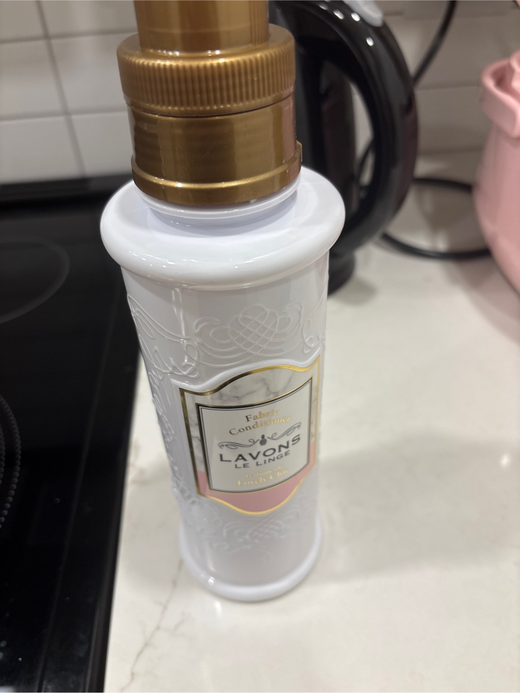 ラボン 柔軟剤 ラブリーシックの香り 600 ml(ミリリットル) - Weee!