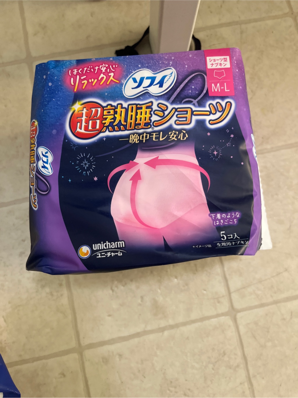 ユニ・チャーム ソフィ 超熟睡ショーツ 夜用ナプキン 5枚入り 1 個 - Weee!
