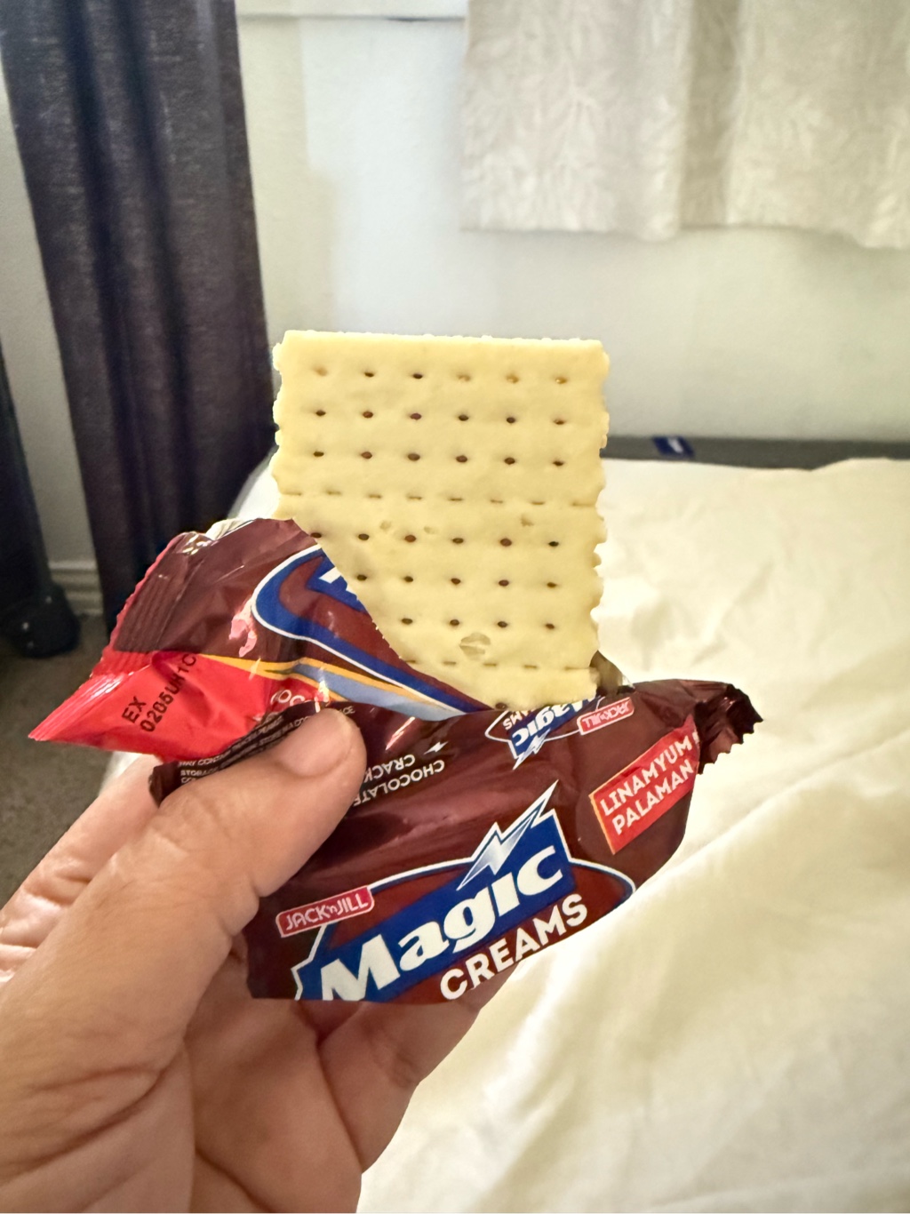 MAGIC クリームチョコレート 10袋入 - Weee!