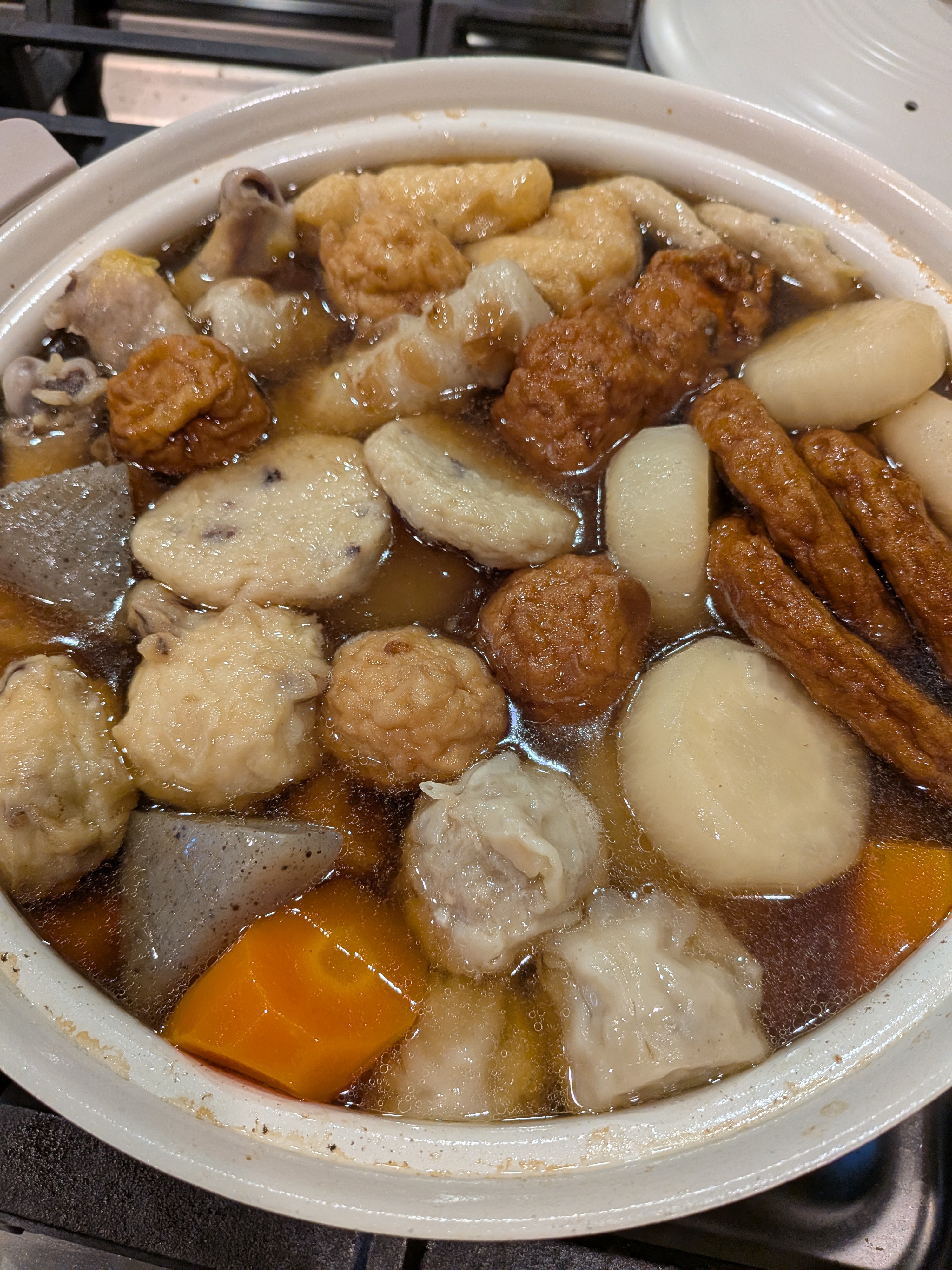 Shirakiku おでんセット 冷凍 10種類21点入り おでんスープ付き 650g