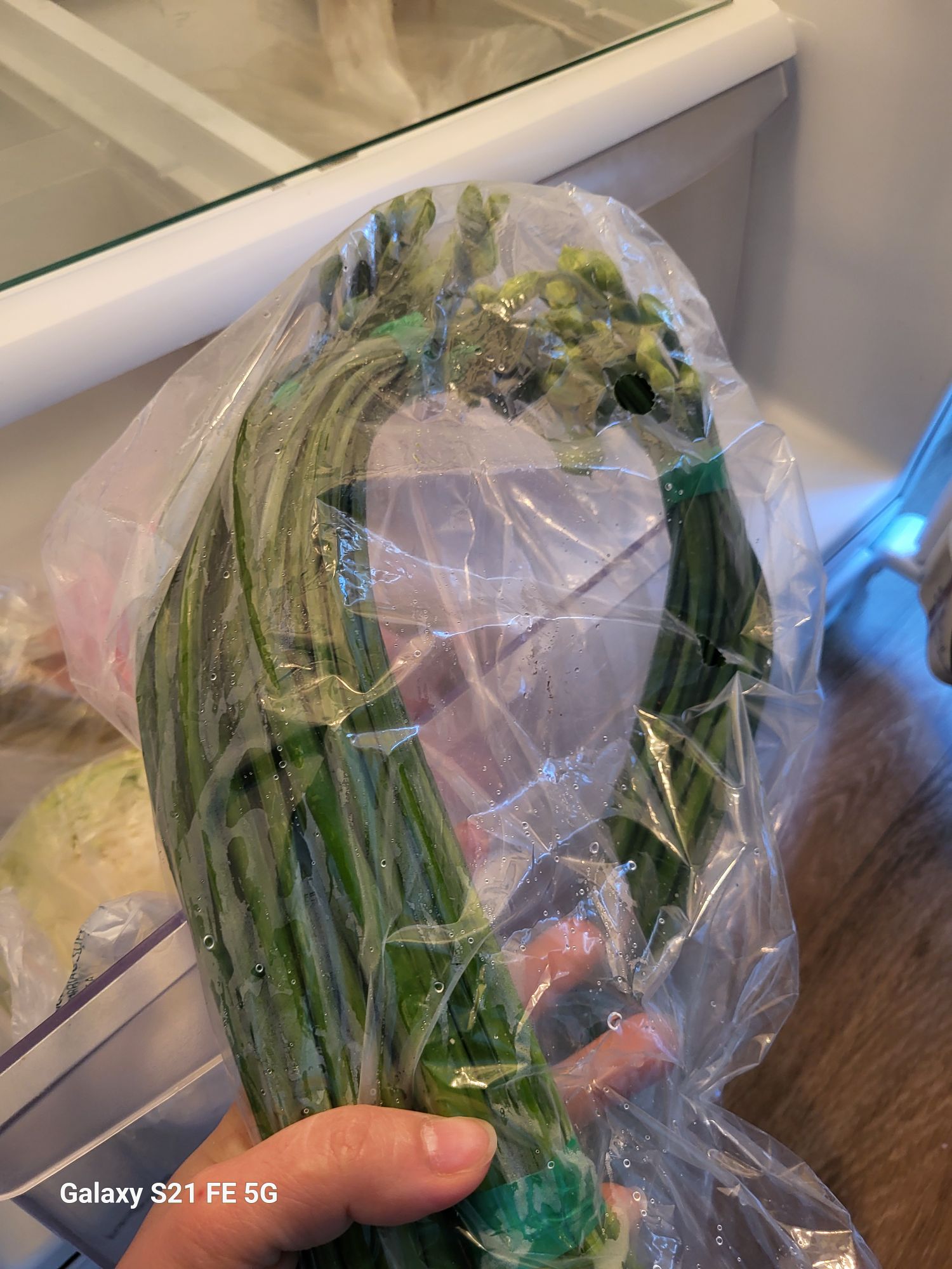 ニラ 0.9-1.1 ポンド - Weee!