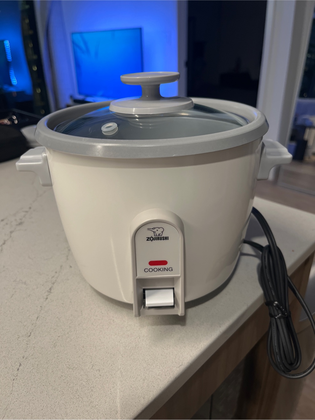 象印マホービン 炊飯器 NHS-06 1 カウント - Weee!