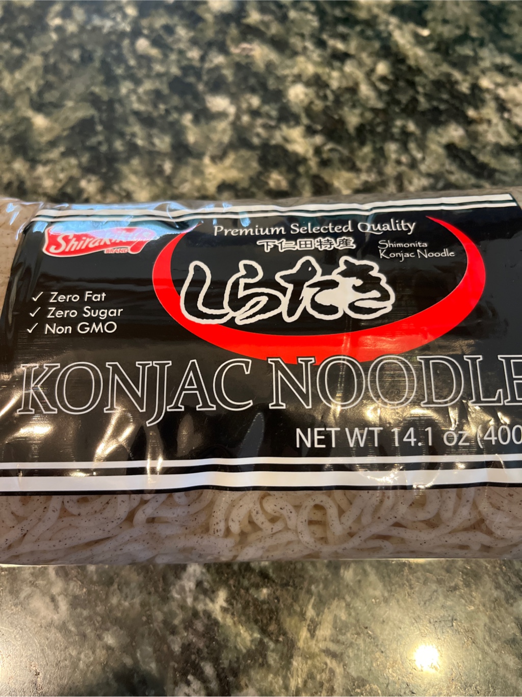 下仁田特産 しらたき 糸こんにゃく 黒 400g 14.1 オンス - Weee!