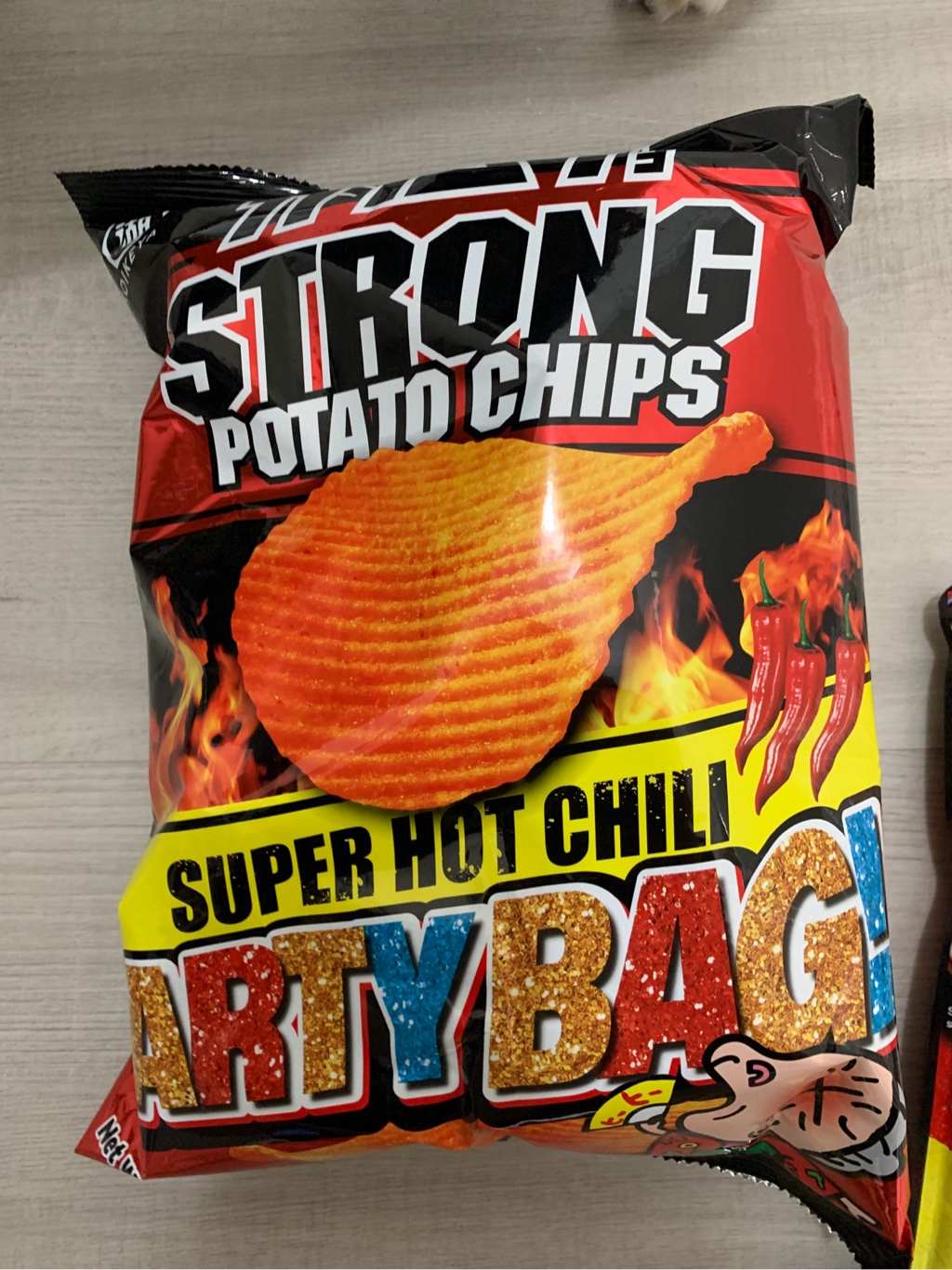コイケヤ カラムーチョ ポテトチップス 激辛ホットチリ味 パーティー