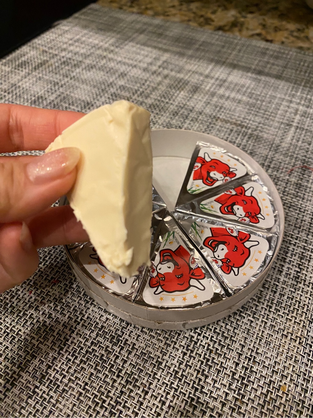 【ご予約品】cheese様 Laughing Cow オリジナルスイスチーズ 6 オンス - Weee!