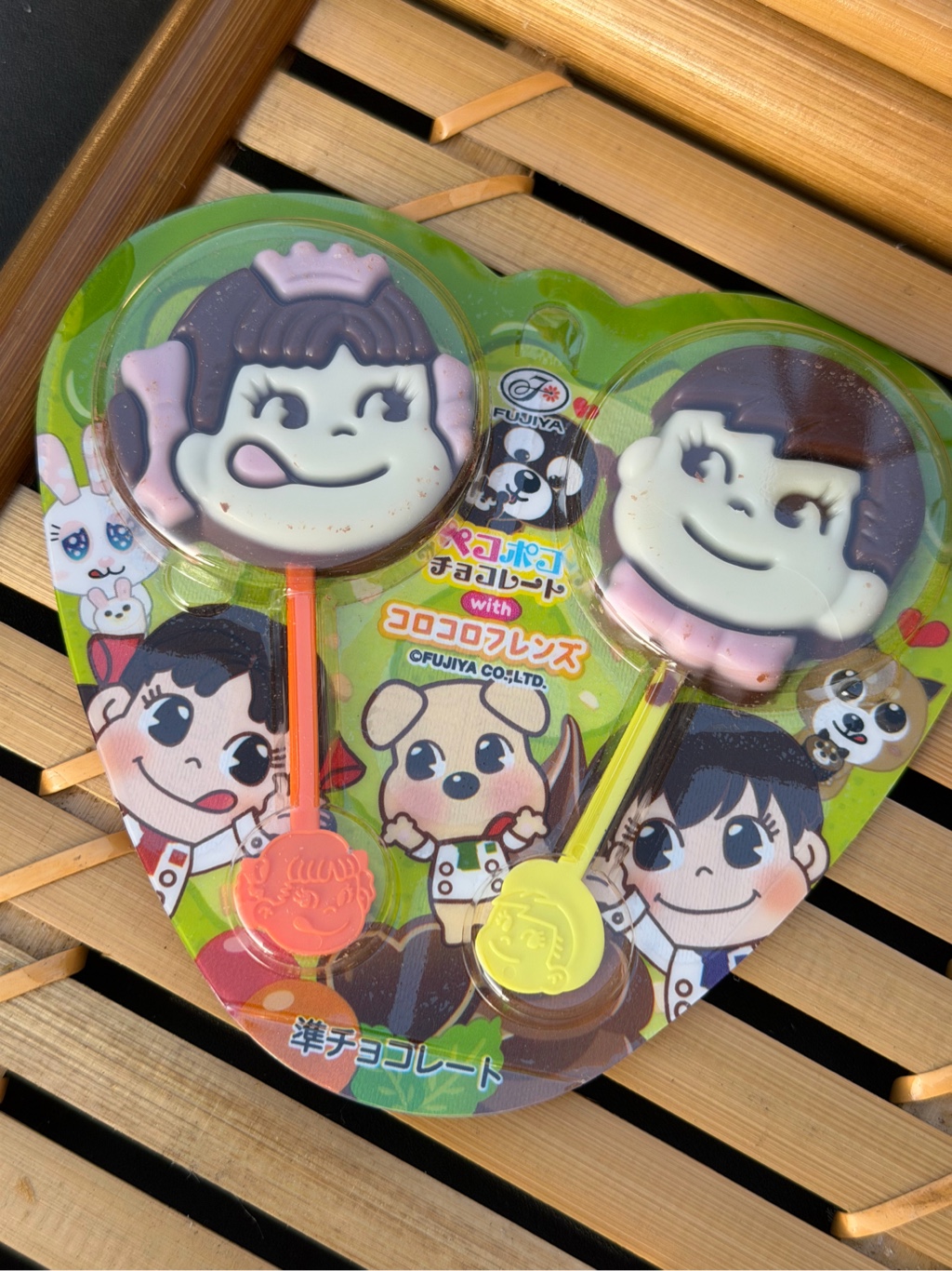 Get Fujiya Pekopoko Chocolate Lollipop 0.85oz Delivered | Weee