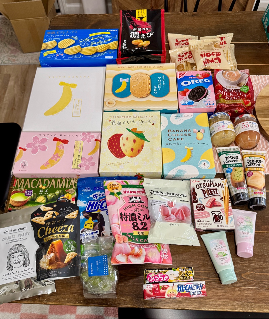 日本直送」オレオ・日本限定 いちごクリーム 10枚箱入り - Weee!