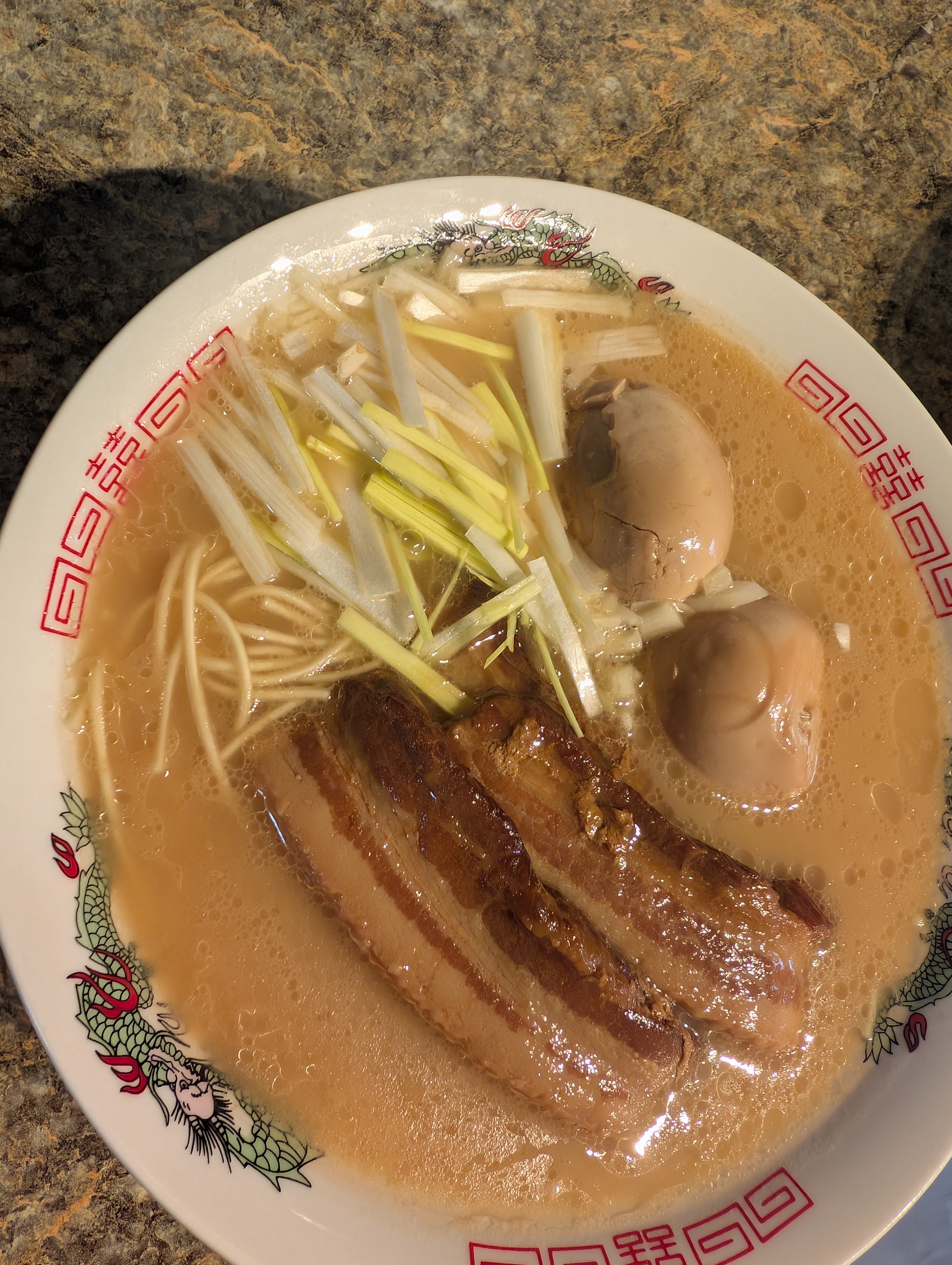 一蘭ラーメン 博多細麺ストレート（5食入） 129 グラム*5 パック - Weee!