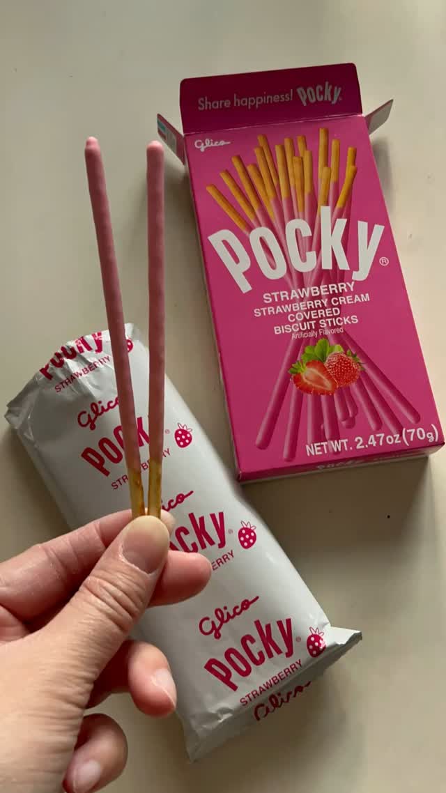 Pocky Strawberry Flavor