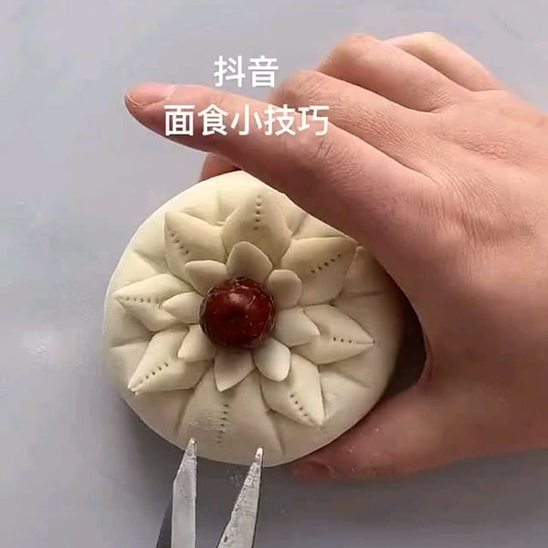 作るパスタ