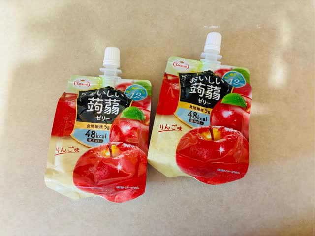 Tarami こんにゃく ゼリー リンゴ味 - Weee!
