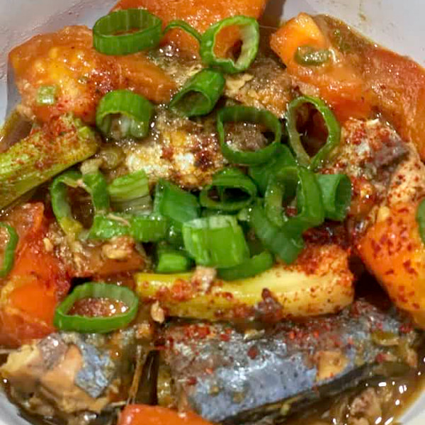 Vietnamese Caramelized & Braised Baby Scad Fish