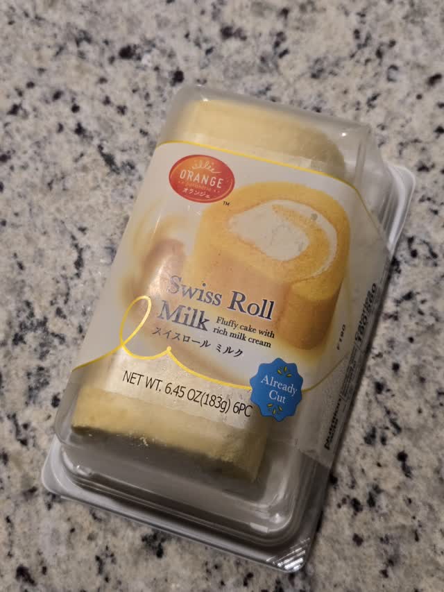 オランジェ スイスロール ミルク味 6.45 オンス - Weee!