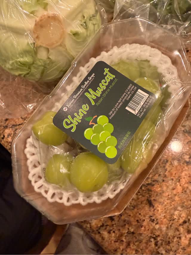 Get Korean Shine Muscat Grape 1.32 lb Delivered | Weee! Asian Market