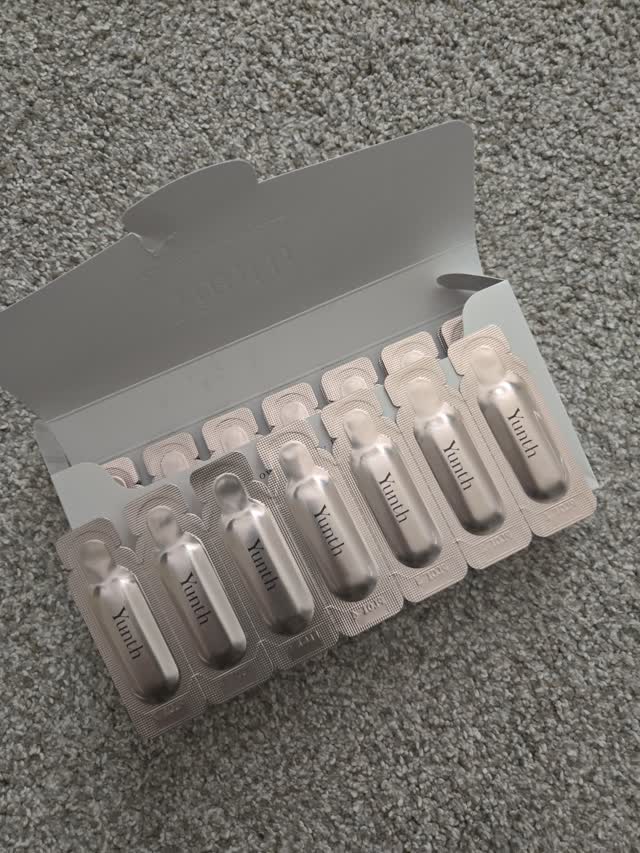 ユンス（Yunth） 生ビタミンC 美白美容液 28包入 1 box - Weee!