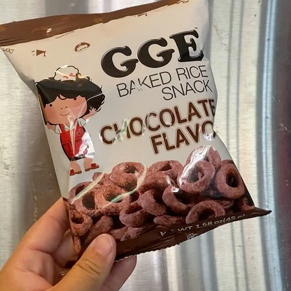 Chocolate flavored rice snack