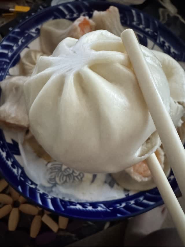 Get J-Basket Pork and Vegetables Buns 6pcs Delivered | Weee
