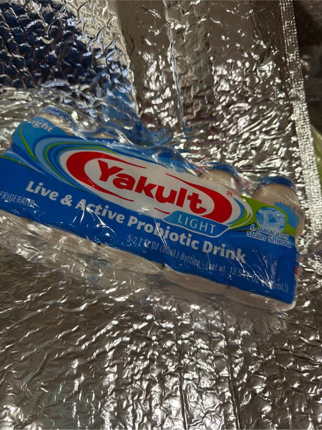Yakult ヤクルトライト 5本パック 2.7 fl.oz*5 本 - Weee!