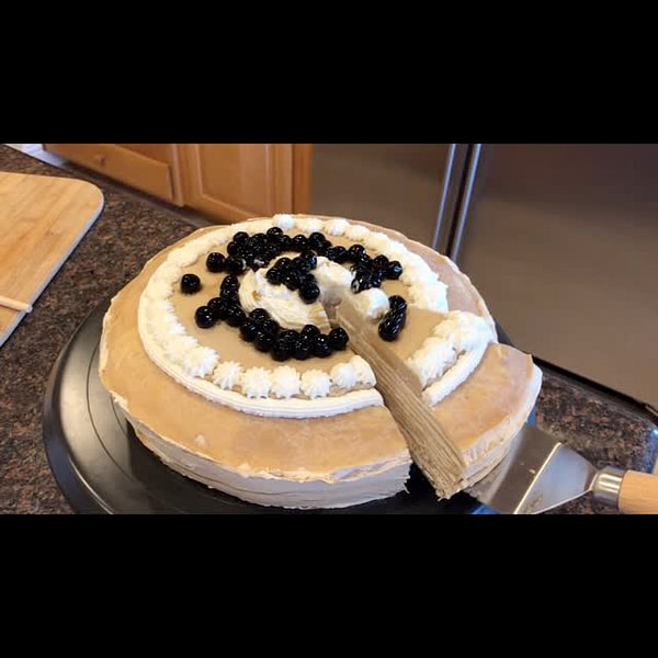 パールミルクティーミルケーキを食べよう