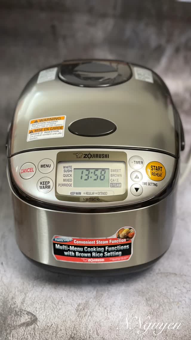 Zojirushi Micom Rice Cooker and Warmer 5.5 cups.