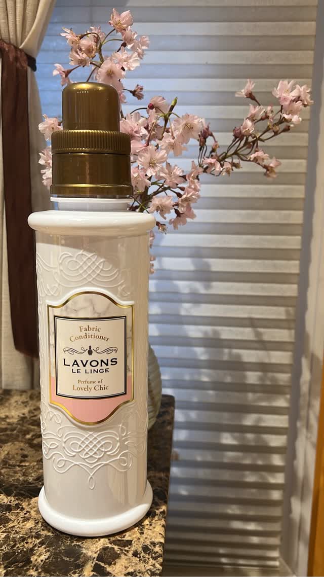 ラボン ラボン 柔軟剤 ラブリーシックの香り 600 ml(ミリリットル) - Weee!