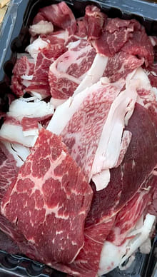 和牛切り落とし 牛丼・肉じゃが用 8 オンス - Weee!
