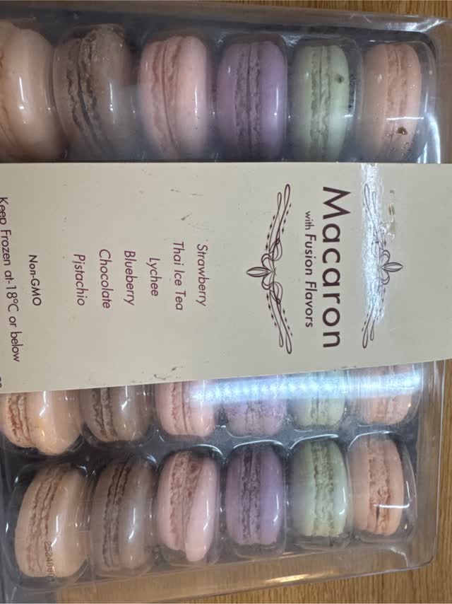 Get Macaron with Fusion Flavors, Assorted 24pcs Frozen 9.88 oz
