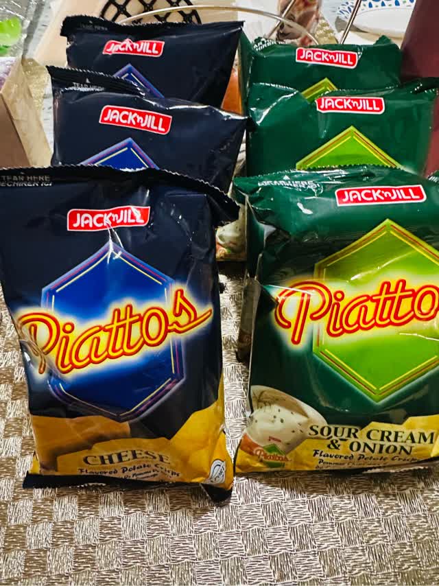 Get Jack 'N Jill Piattos Sour Cream & Onion 85 g Delivered | Weee