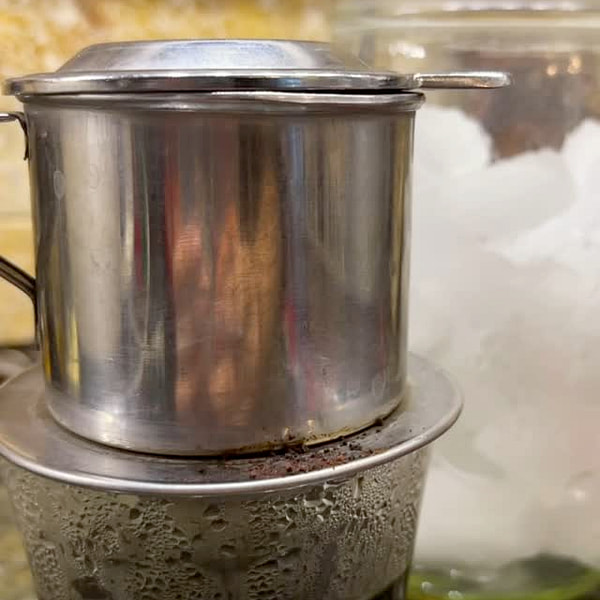 ベトナムコーヒー-アイスミルクコーヒー