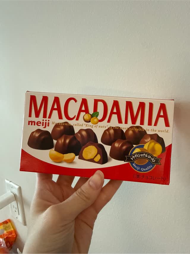 Get Meiji Macadamia Chocolates 64 g Delivered | Weee! Asian Market