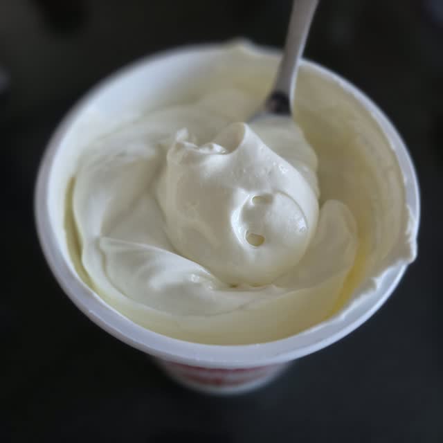 Straus オーガニック全乳グリークヨーグルト 32 オンス - Weee!