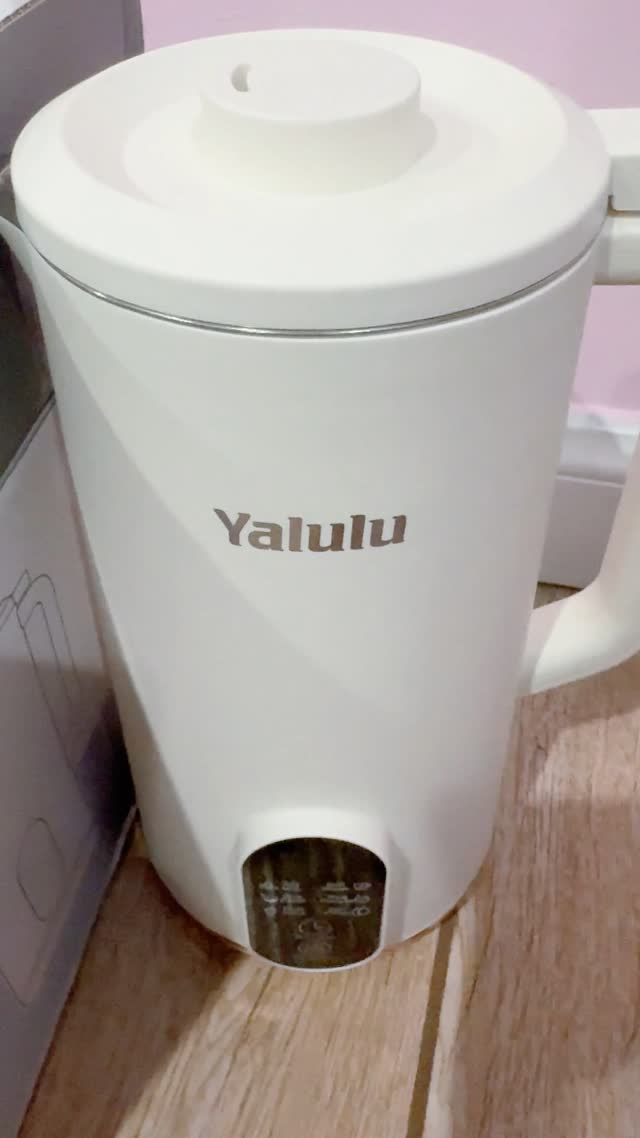 Yalulu 大豆ミルクメーカー ホワイト　未使用に近い 715FAB33BA262610.jpeg
