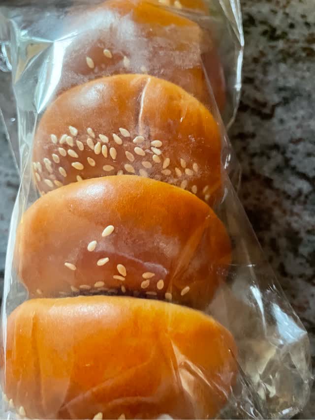 aitomo⭐︎anpan Tsukisamu Anpan: Chocolate (1 Piece) | Bokksu Japanese Sweets