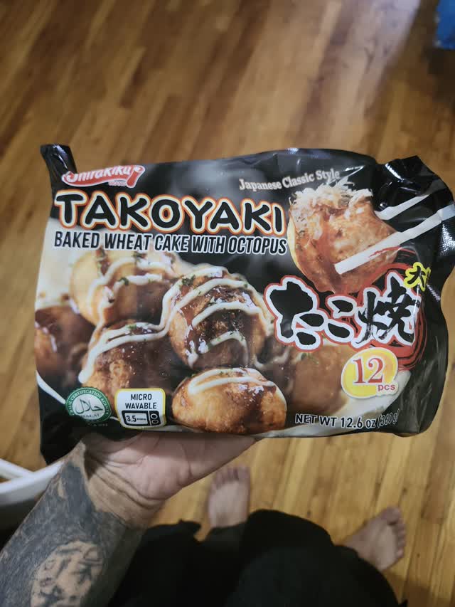 Get Shirakiku Takoyaki Octopus Balls 12pc, Frozen 12.69 oz