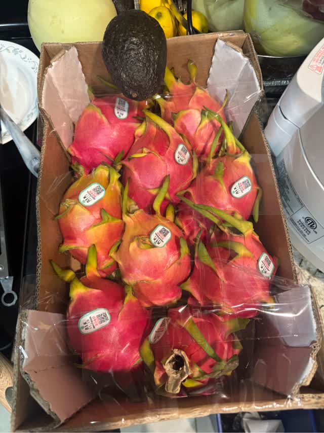 ドラゴンフルーツ 白身 1 箱 10 ポンド - Weee!