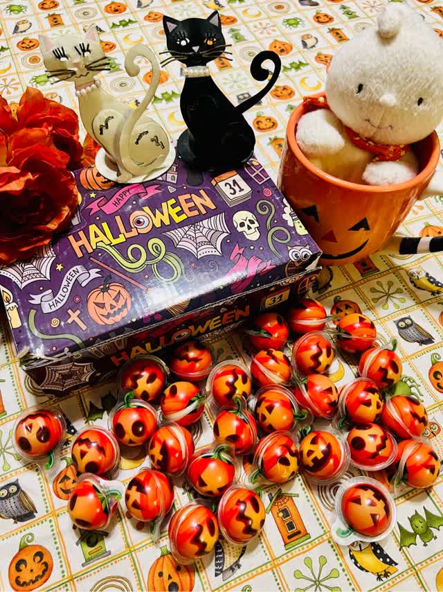 Halloween Gum - Weee!